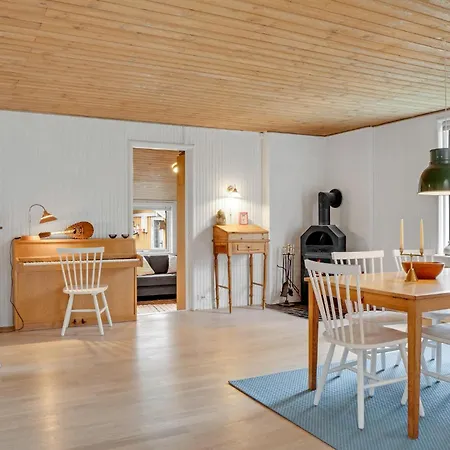 Holiday home Amazing In With Kitchen *